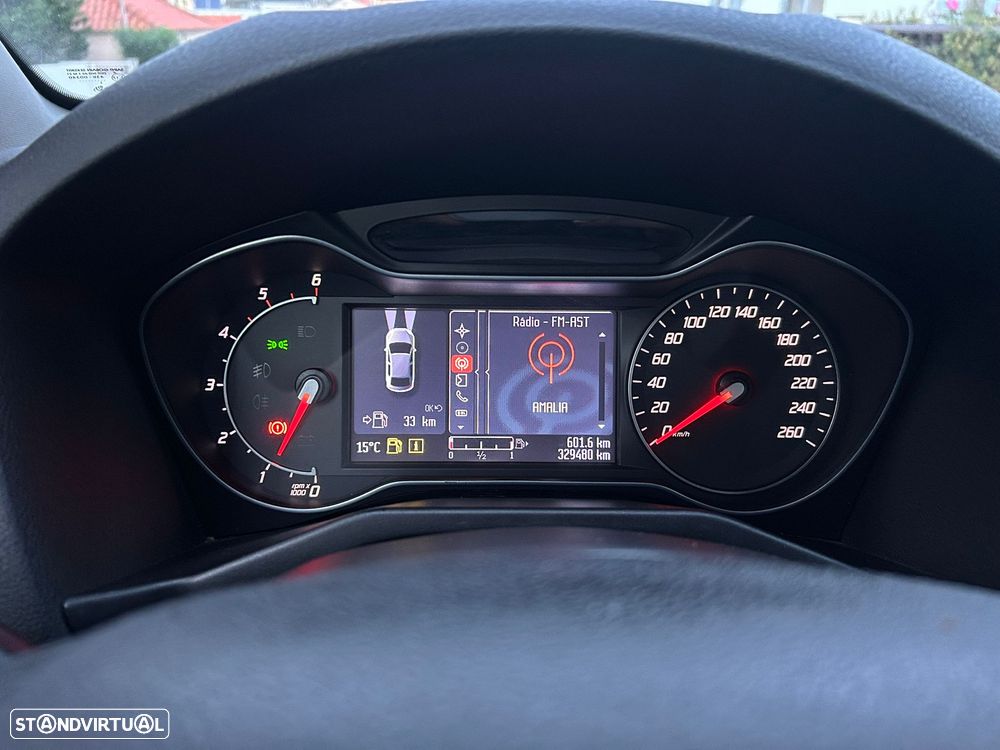 Ford Mondeo SW 1.8 TDCi Titanium - 11