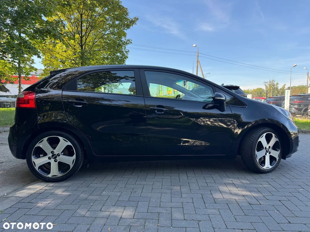 Kia Rio - 9
