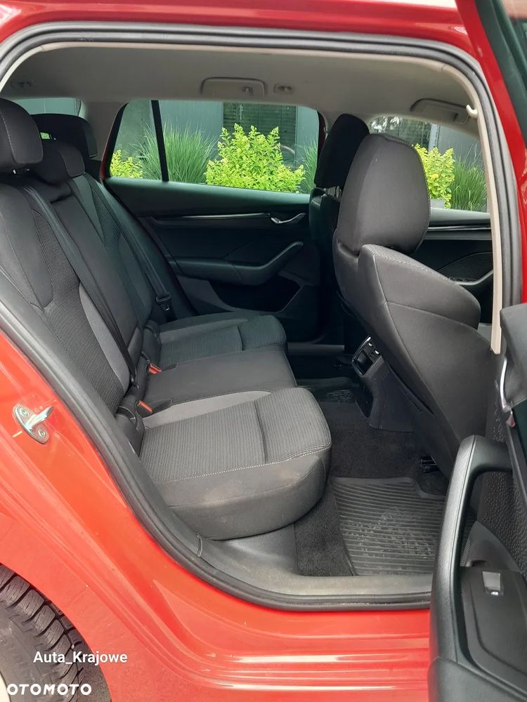 Skoda Octavia 1.5 TSI ACT Ambition - 32