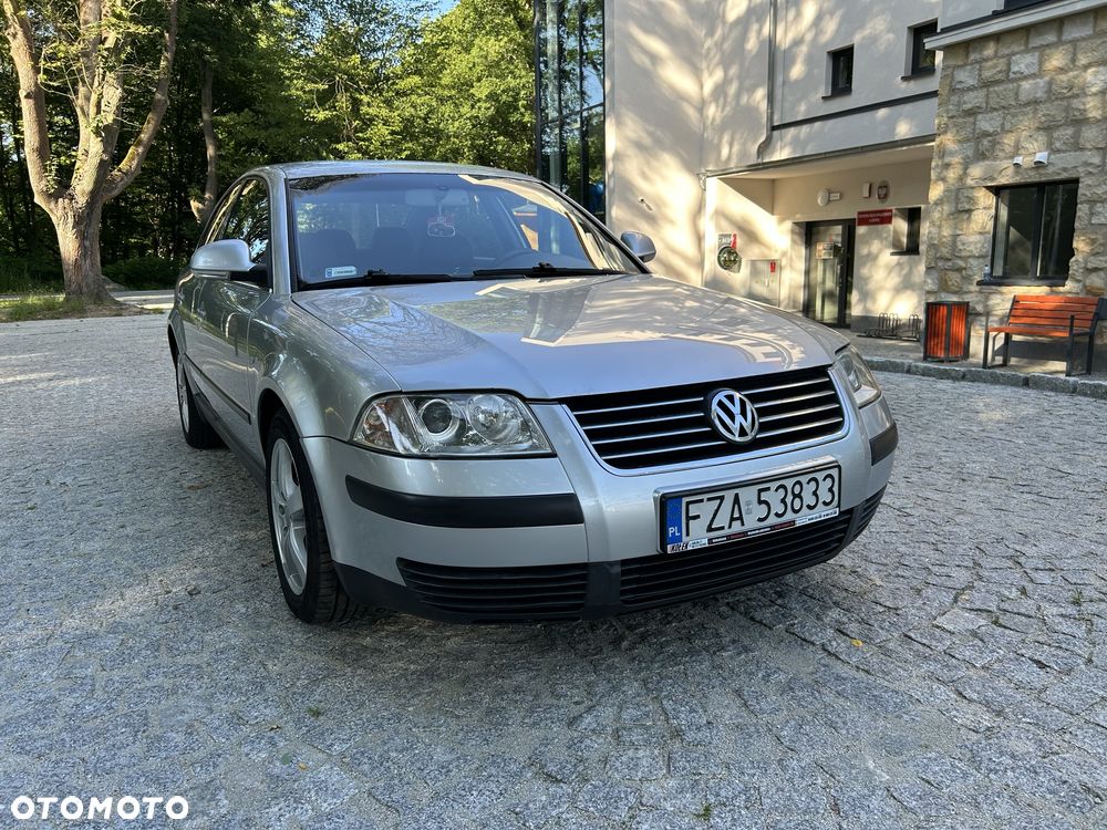 Volkswagen Passat - 8