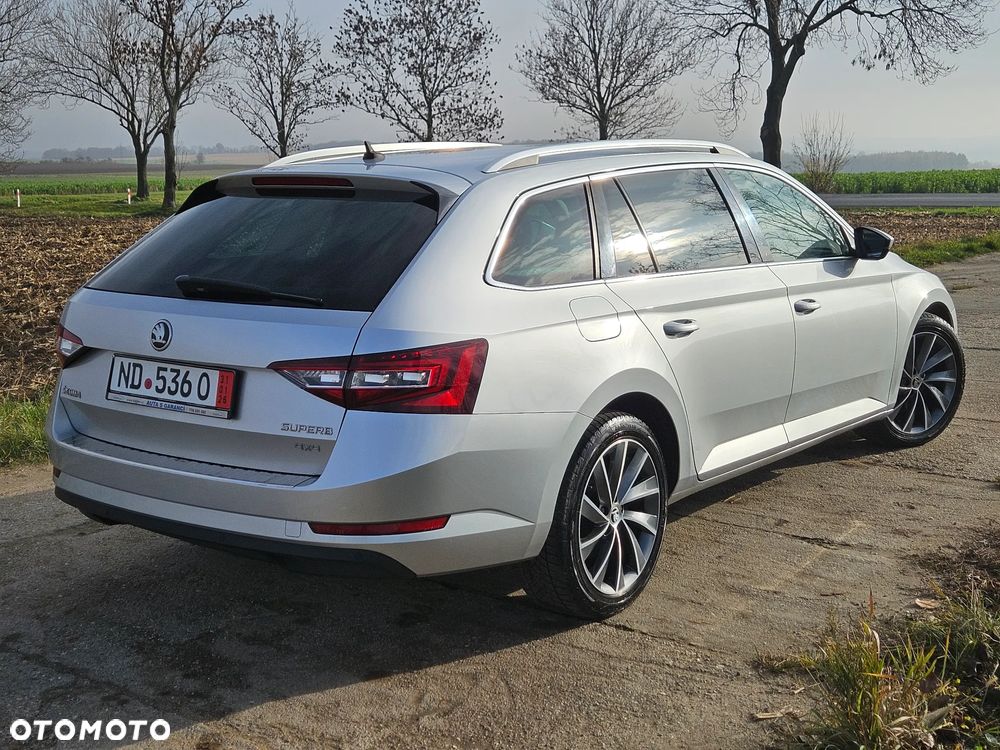 Skoda Superb 2.0 TDI 4x4 DSG Style - 26