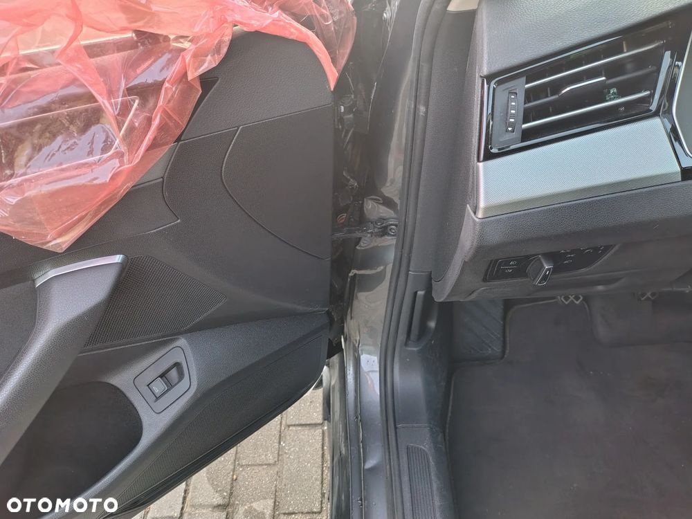 Volkswagen Passat - 31