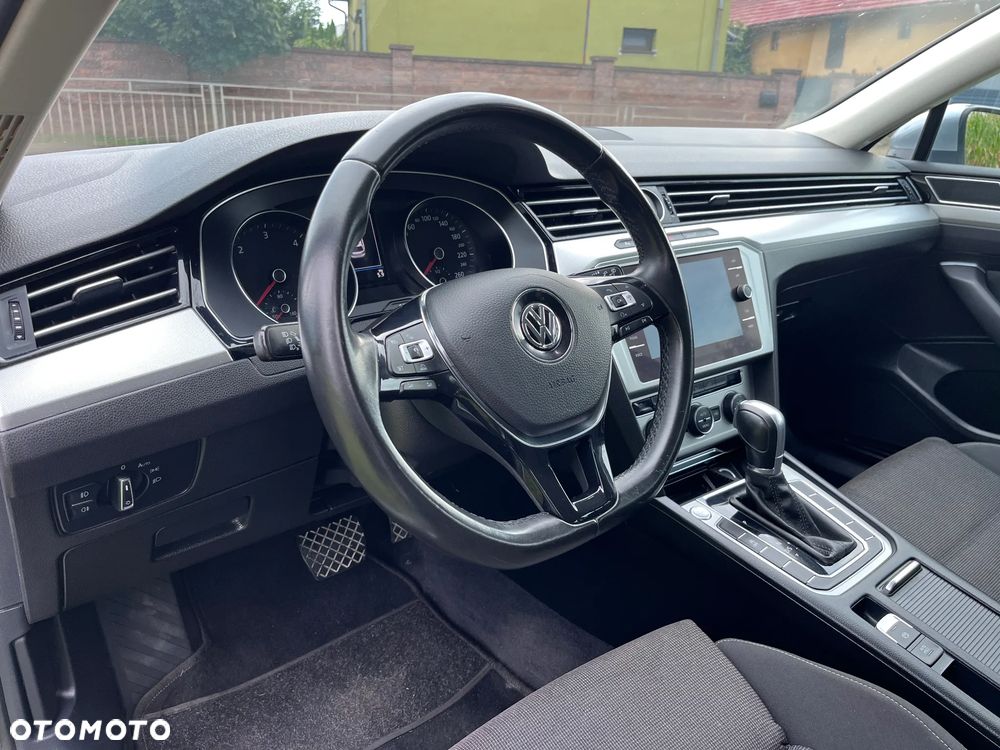 Volkswagen Passat Variant - 18