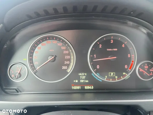 BMW X5 xDrive30d - 16