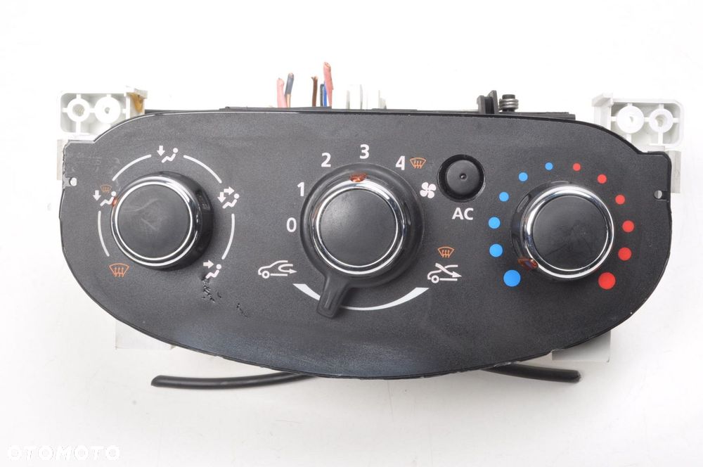 DACIA DUSTER PANEL KLIMATYZACJI - 1
