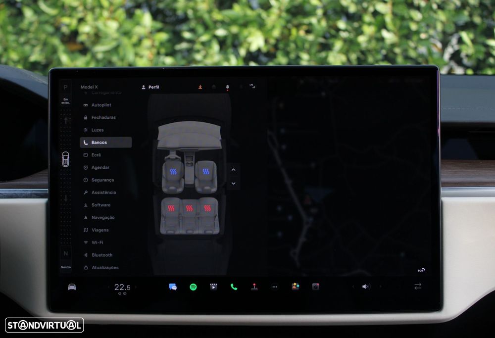 Tesla Model X Long Range AWD - 42