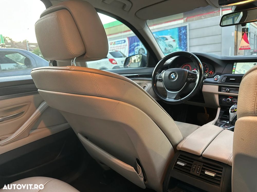 BMW Seria 5 525d xDrive Touring - 19
