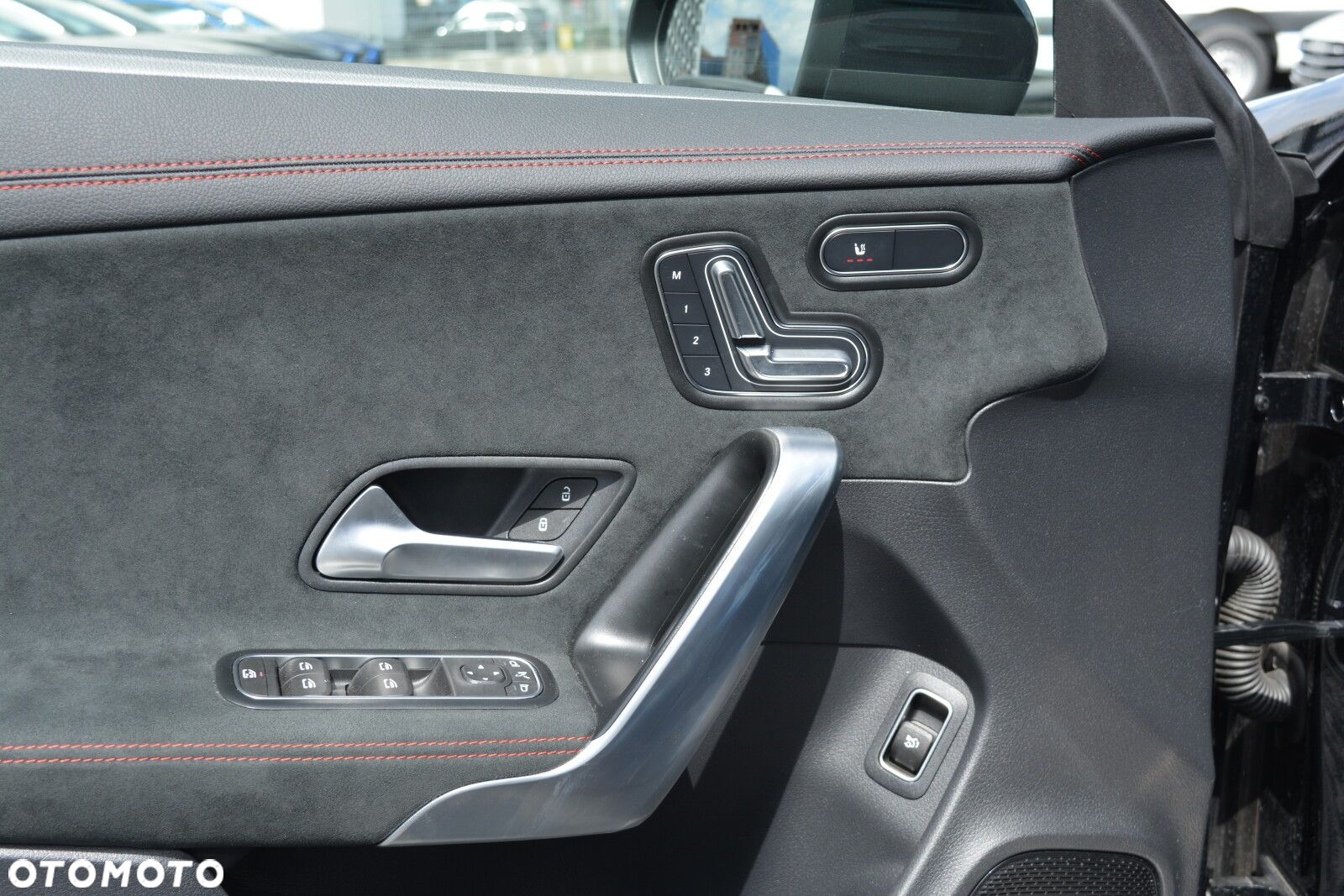 Mercedes-Benz CLA 200 Progressive 7G-DCT - 14