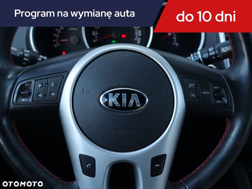 Kia Venga - 22