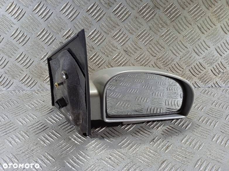 LUSTERKO PRAWE HYUNDAI GETZ - 1