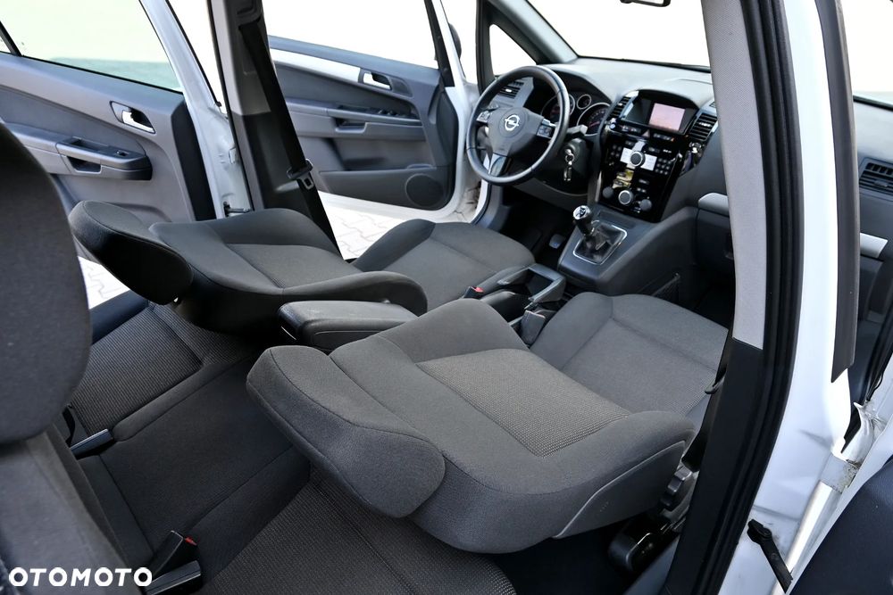 Opel Zafira 1.8 Cosmo - 21