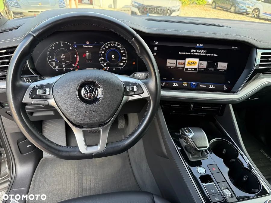 Volkswagen Touareg 3.0 V6 TDI 4Motion DPF Automatik R-Line - 16