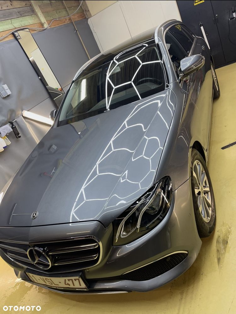 Mercedes-Benz Klasa E - 1