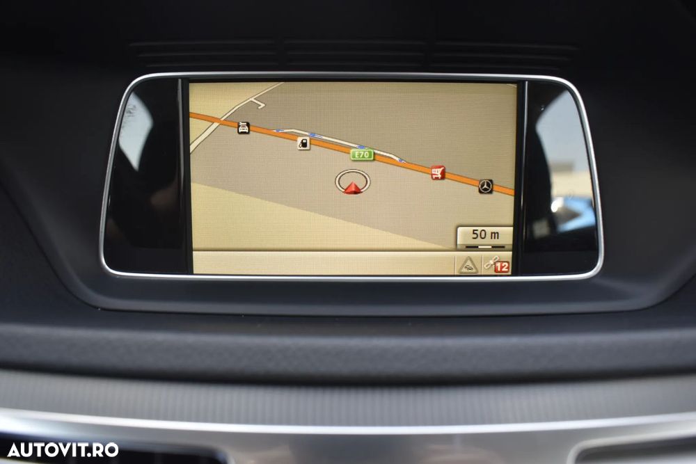 Mercedes-Benz E - 12