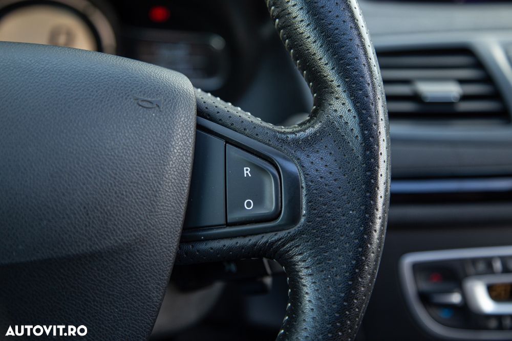 Renault Megane ENERGY dCi 130 Start & Stop Bose Edition - 22