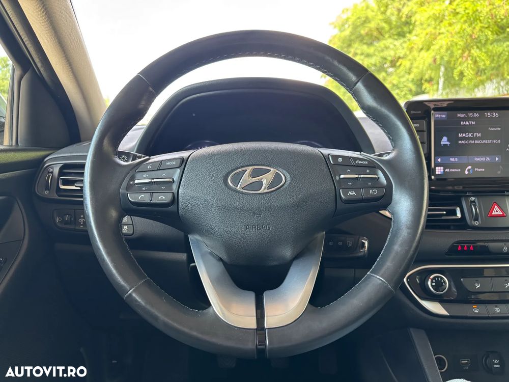 Hyundai i30 1.5 110CP M/T Highway - 21