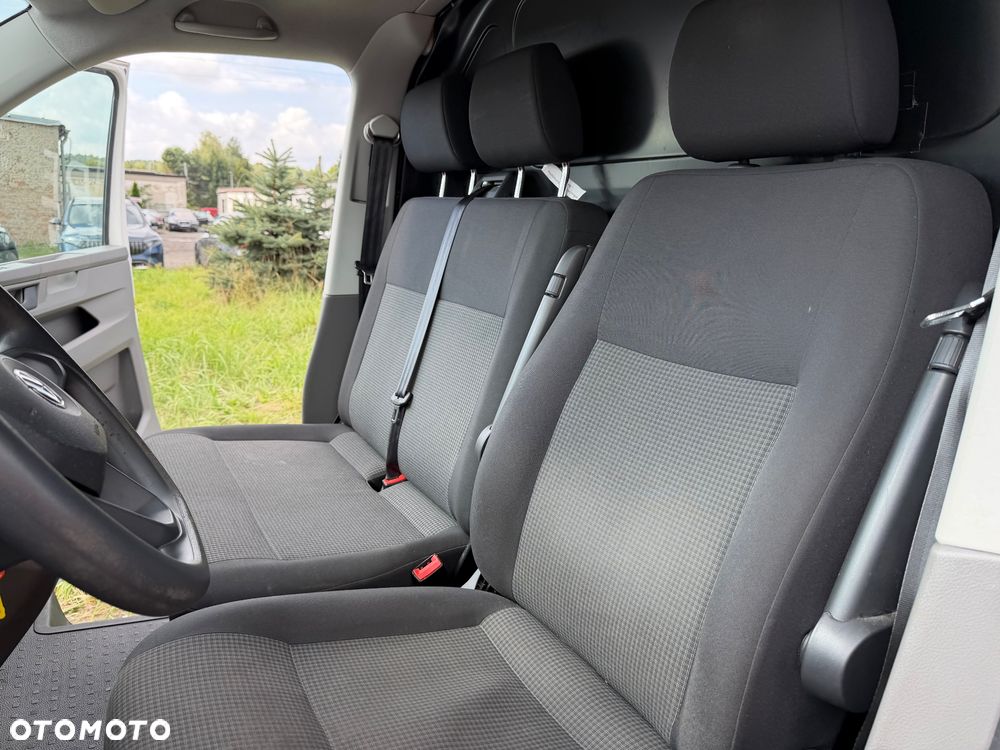 Volkswagen Transporter - 26