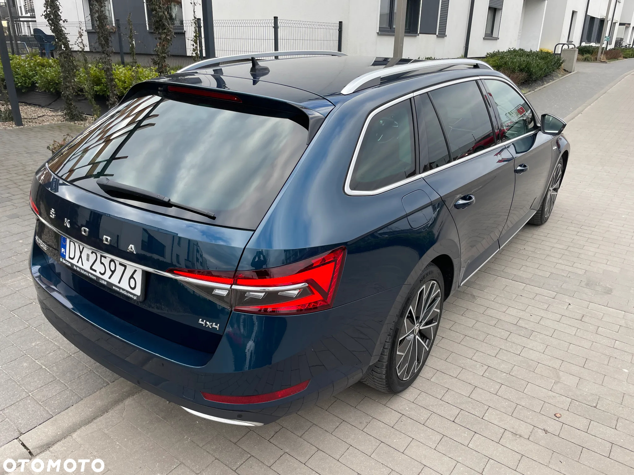 Skoda Superb 2.0 TDI 4x4 L&K DSG - 13