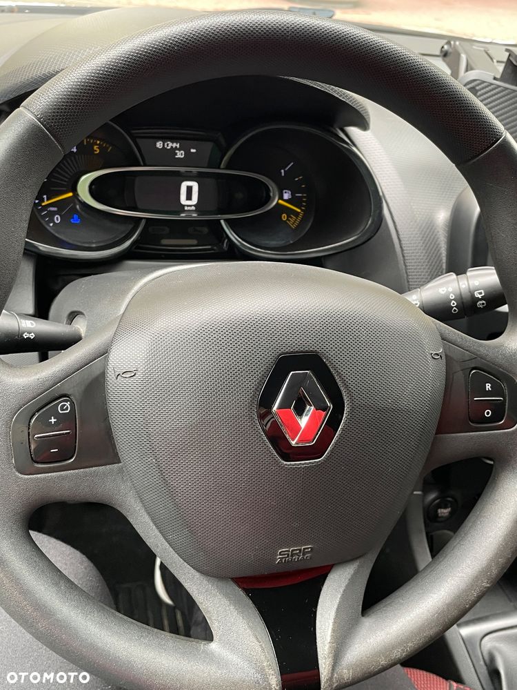 Renault Clio - 7