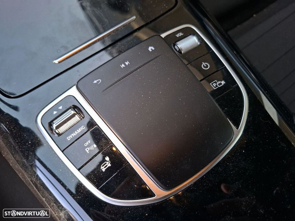 Mercedes-Benz EQC 400 4Matic — fotografia 22