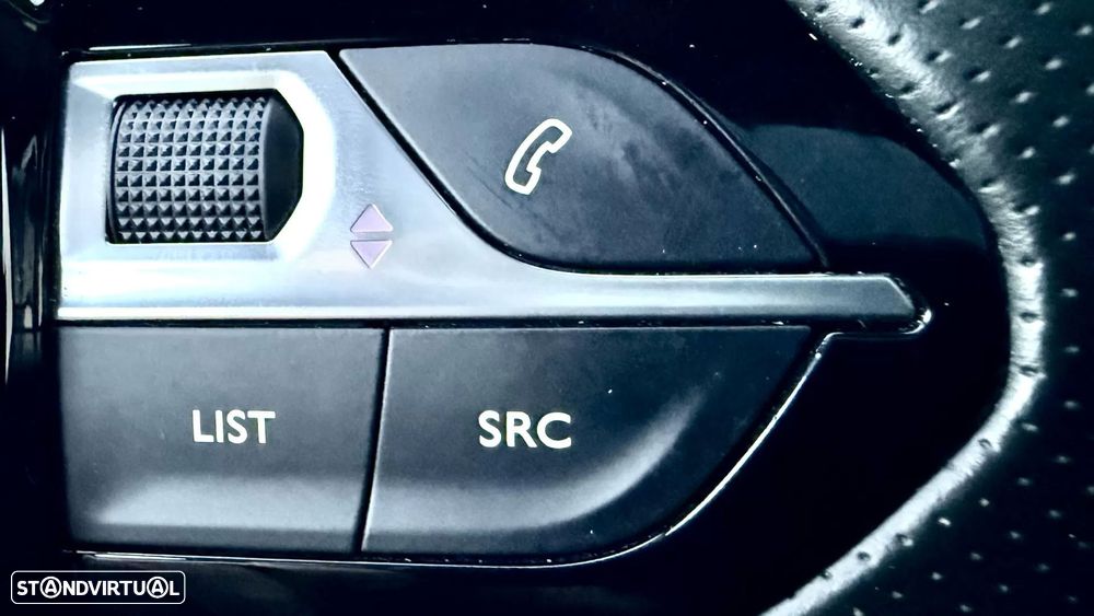 Peugeot e-2008 50 kWh GT Line - 34