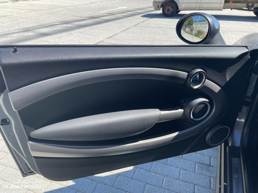 MINI Cabrio Cooper S - 15