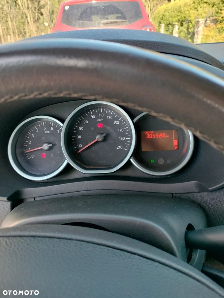 Dacia Lodgy 1.5 dCi Stepway - 11