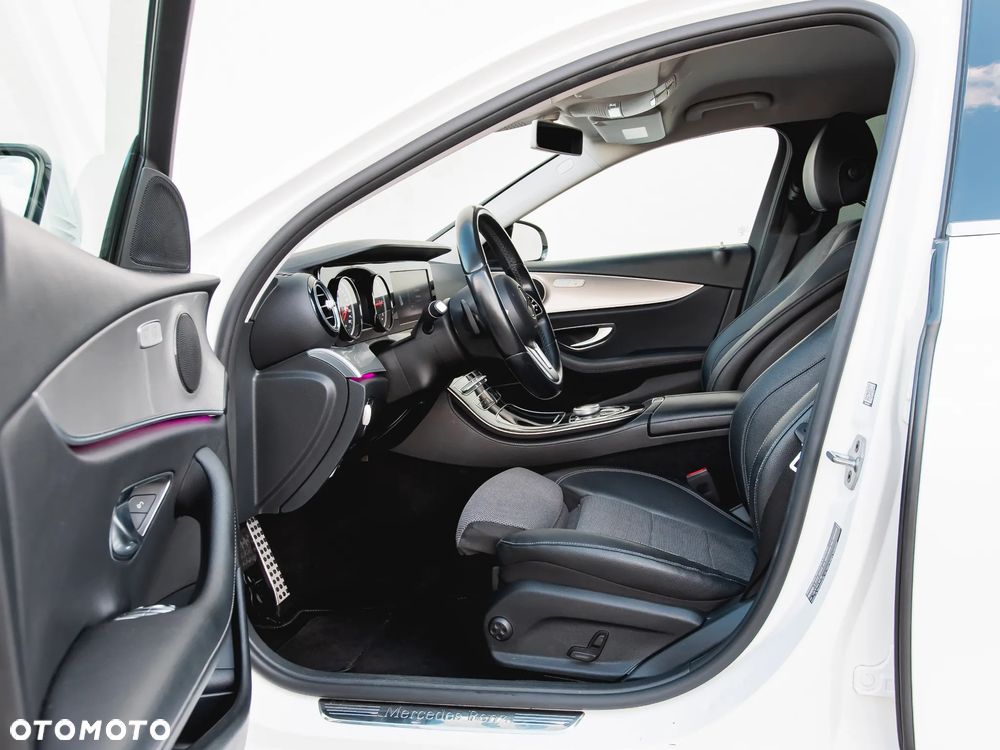 Mercedes-Benz Klasa E 200 d 9G-TRONIC - 30