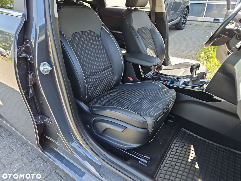Kia Ceed 1.4 T-GDI L Business Line - 26