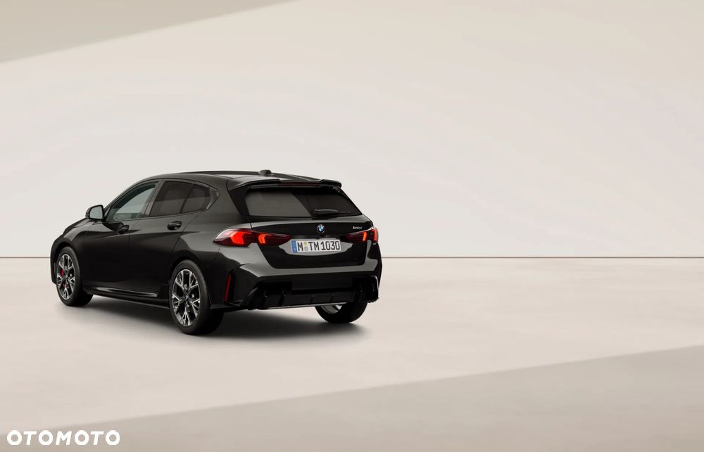BMW Seria 1 120d mHEV - 8