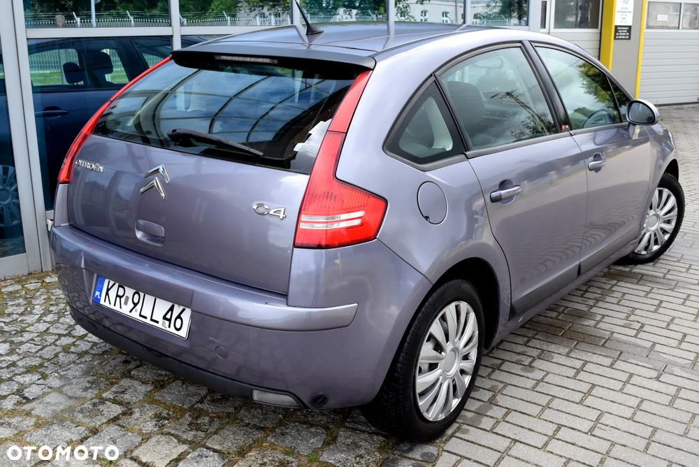 Citroën C4 1.4 16V Style - 3