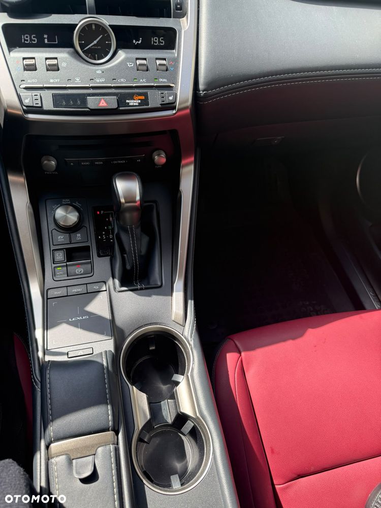 Lexus NX 300 F Impression AWD - 9
