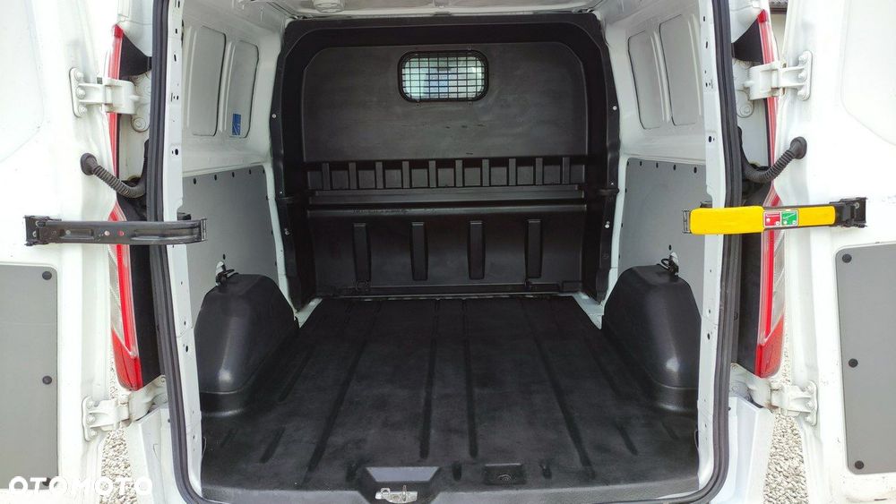 Ford Transit Custom - 24