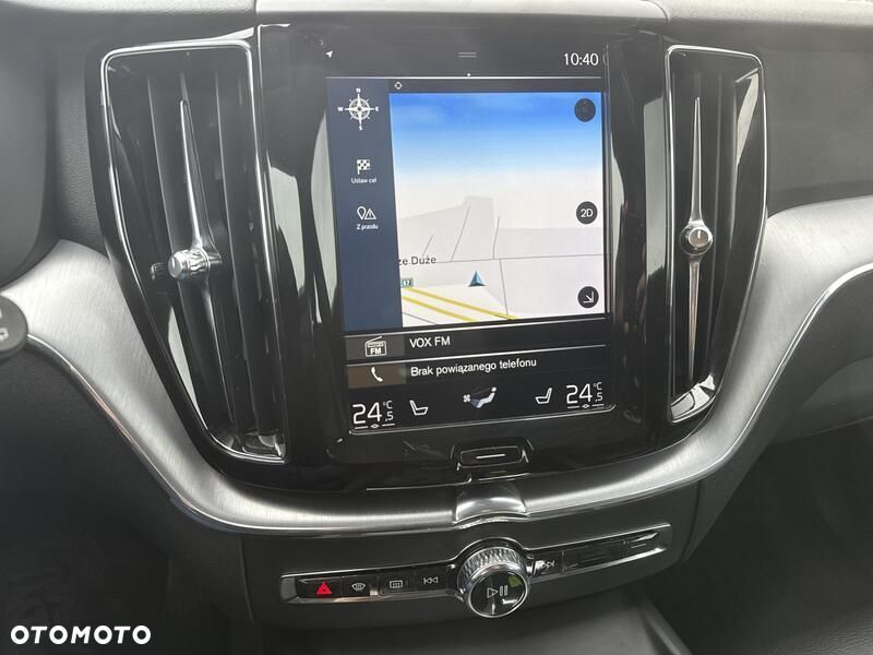 Volvo XC 60 T5 Momentum Pro - 16