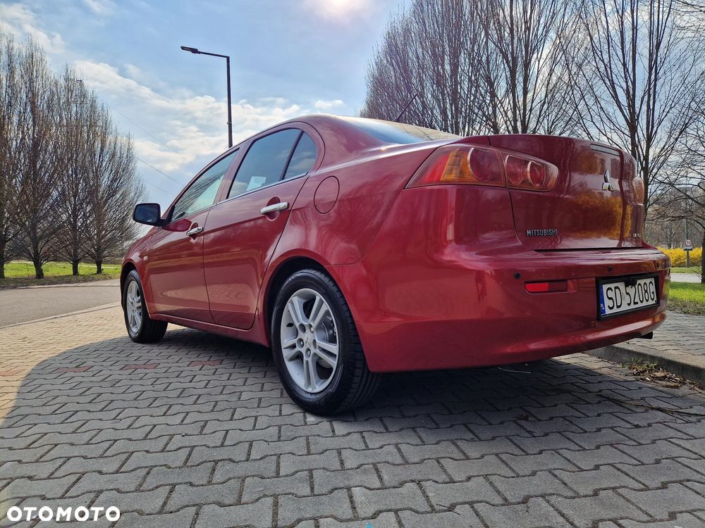 Mitsubishi Lancer 1.5 Inform - 8