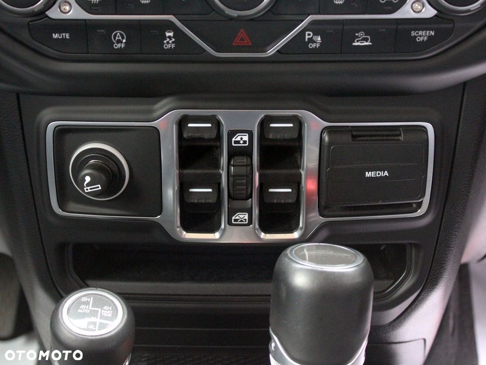 Jeep Gladiator 3.0 V6 MultiJet Overland - 23
