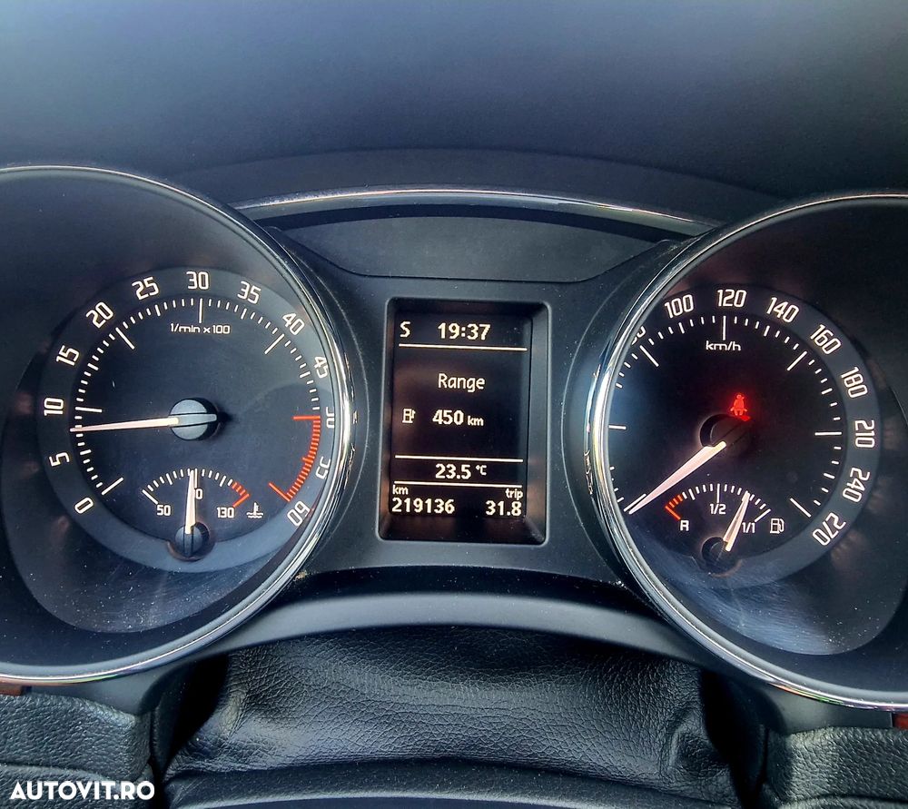 Skoda Superb 2.0 TDI 4X4 Exclusive - 27