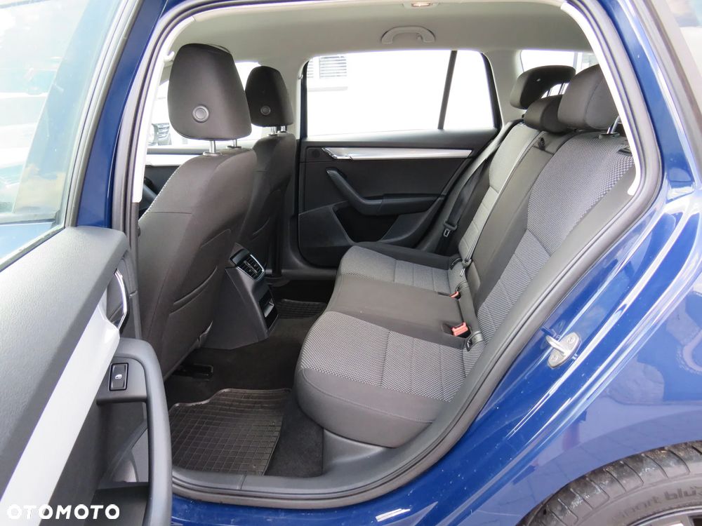 Skoda Octavia 1.6 TDI Ambition - 32