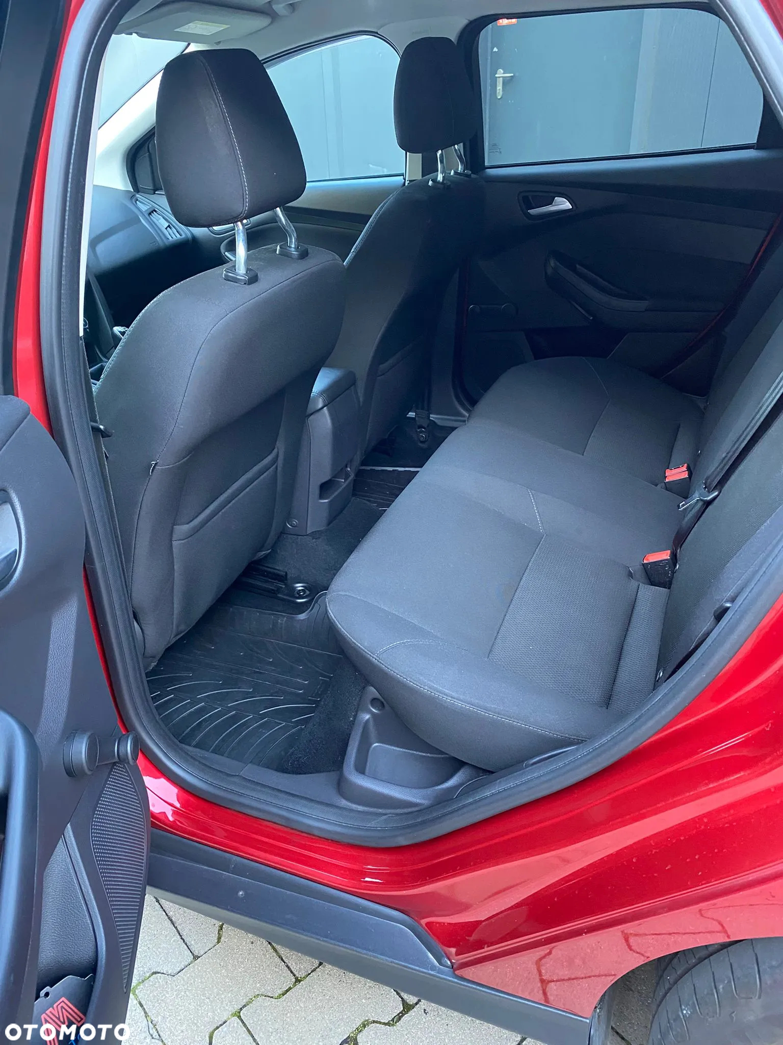 Ford Focus 1.5 TDCi Red Edition - 16