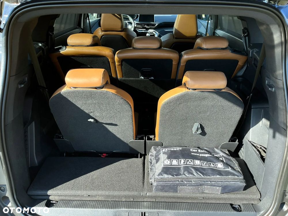 Peugeot 5008 - 24