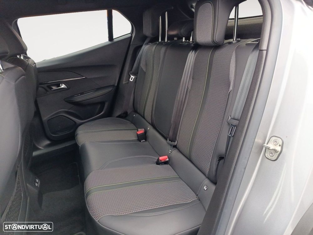 Peugeot 2008 1.2 PureTech GT - 13