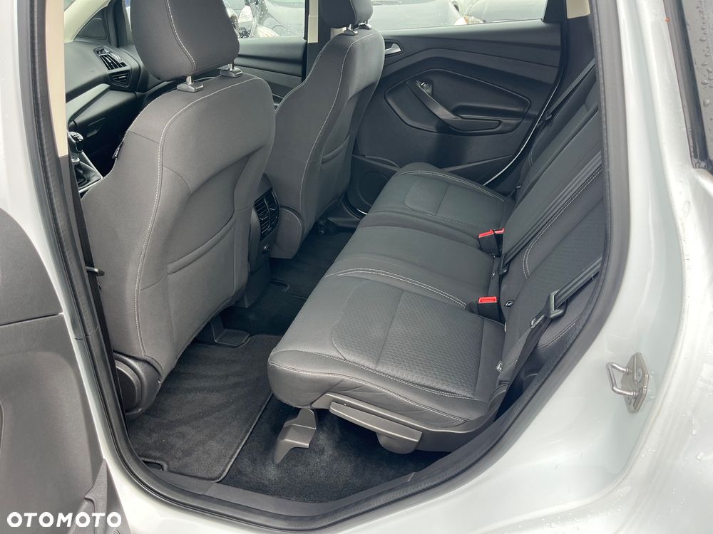 Ford Kuga 1.5 EcoBoost 2x4 Business Edition - 11