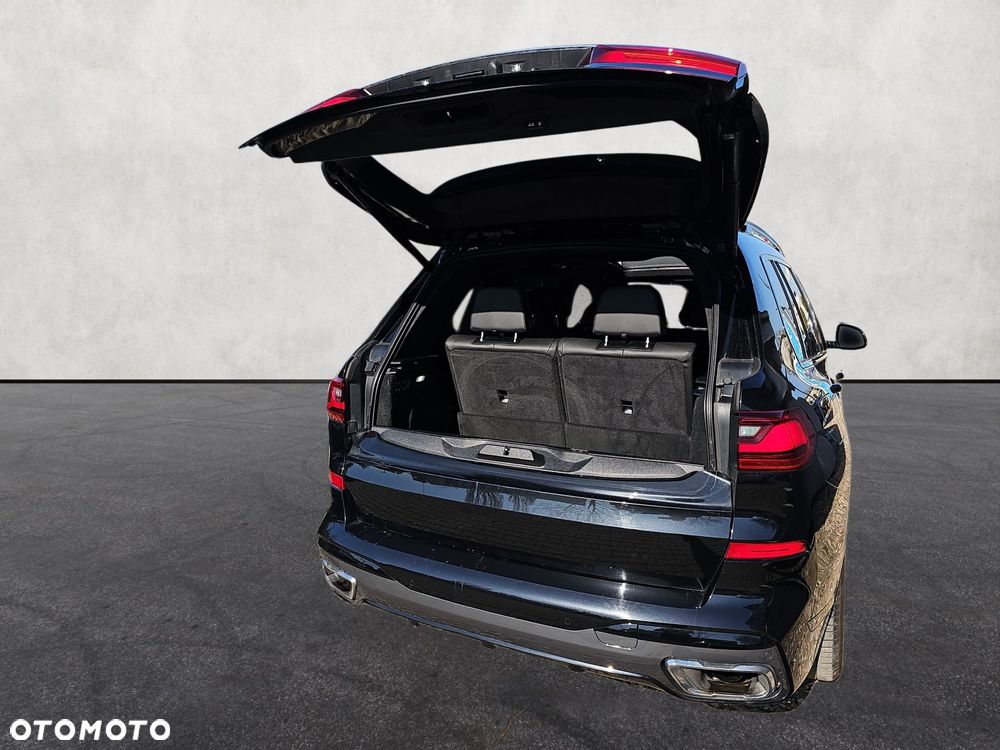 BMW X7 - 28