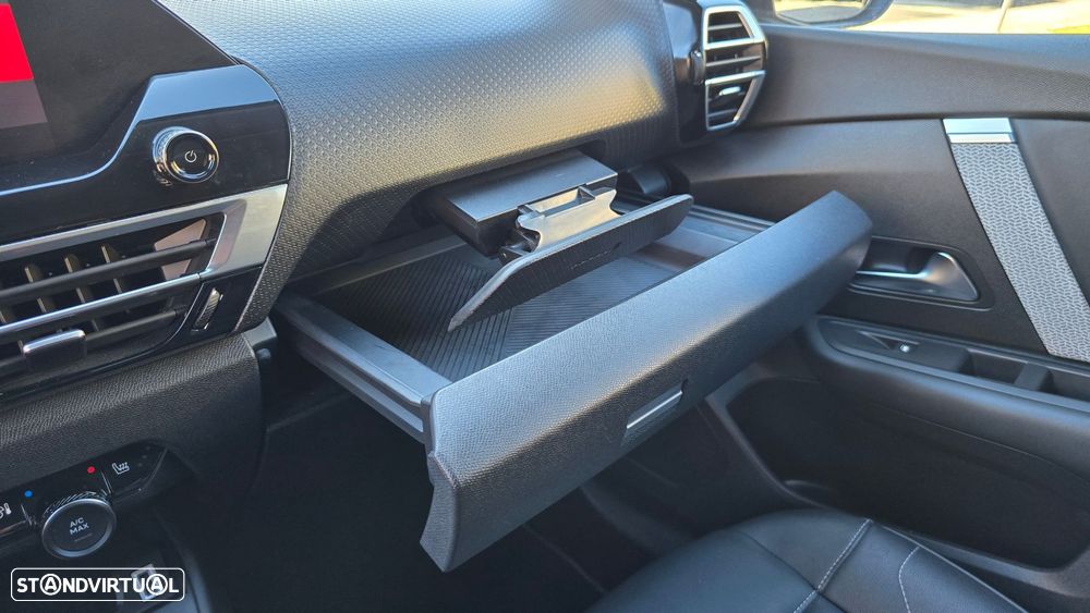 Citroën C4 1.2 PureTech Plus EAT8 - 53