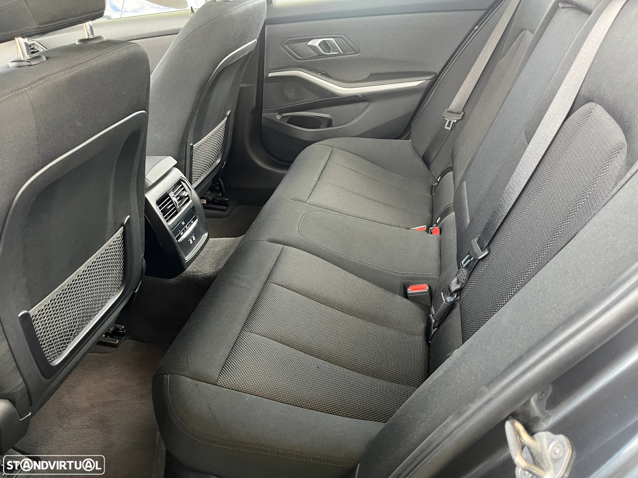 BMW 320 d Auto - 24