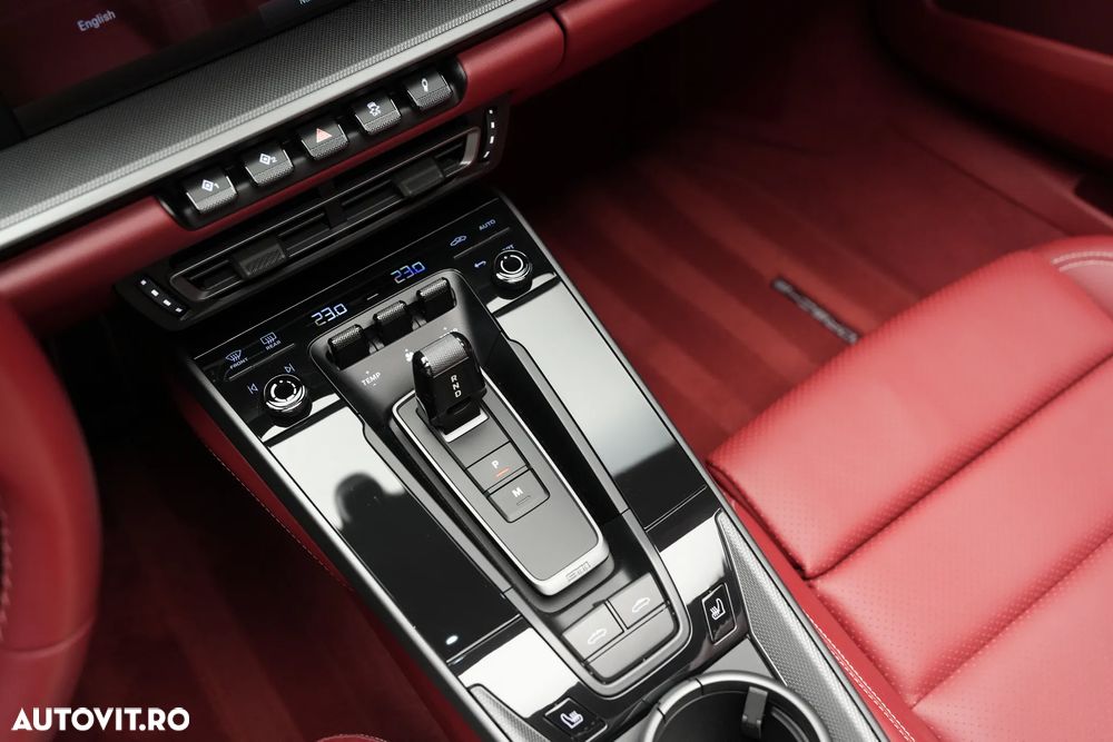 Porsche 911 Targa 4 PDK - 22