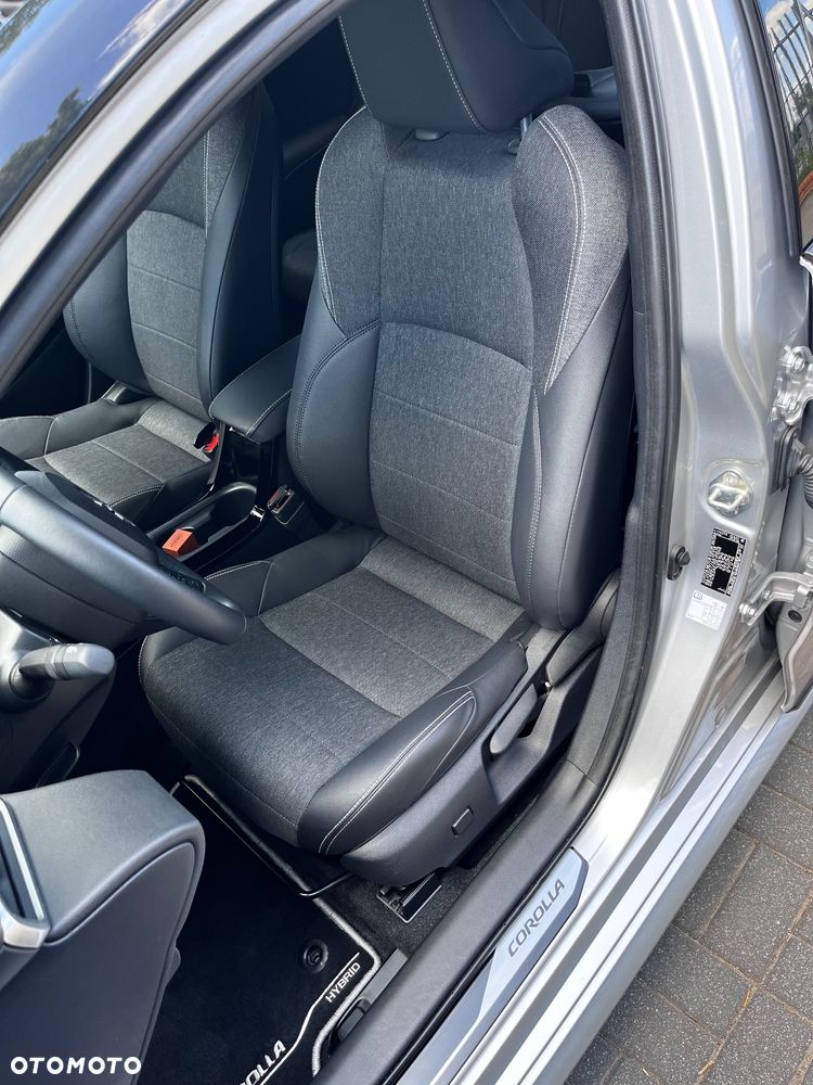 Toyota Corolla - 19