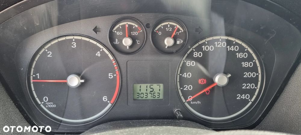 Ford Focus - 20