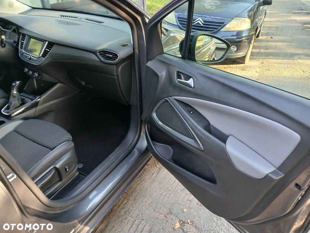 Opel Crossland X - 15