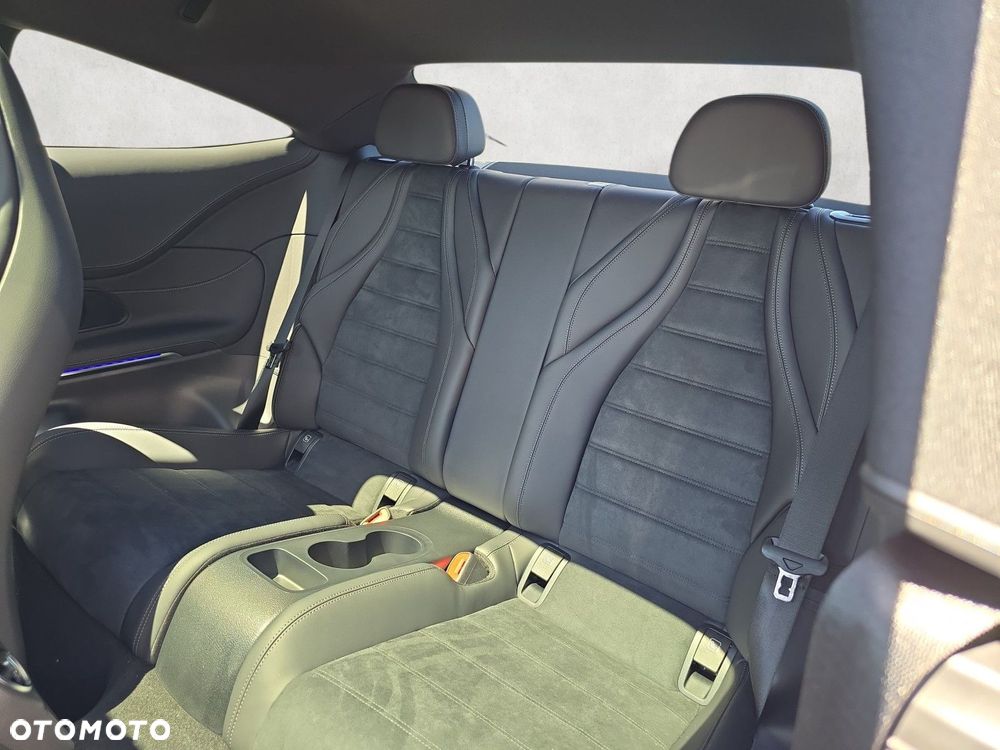 Mercedes-Benz CLE - 12